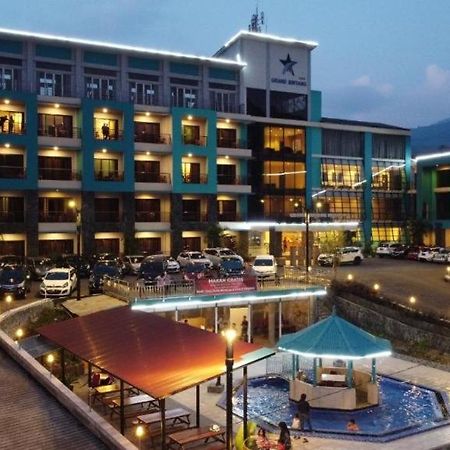 Grand Bintang Tawangmangu Hotel Bagian luar foto